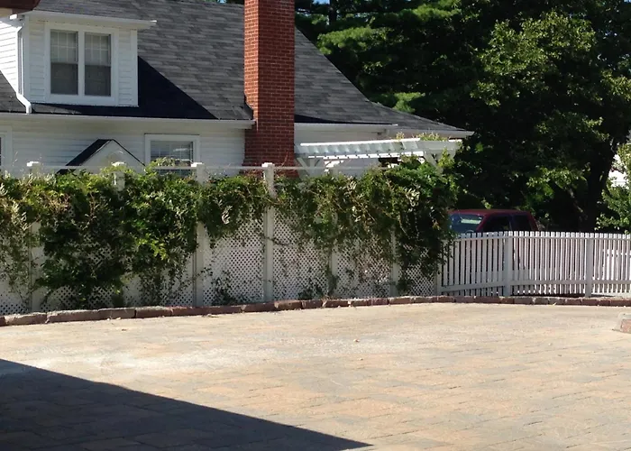 Old Ivy Walk Bed & Breakfast Niagara-on-the-Lake