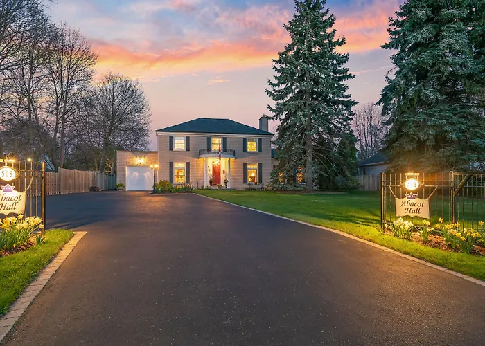 Abacot Hall Bed & Breakfast Niagara-on-the-Lake